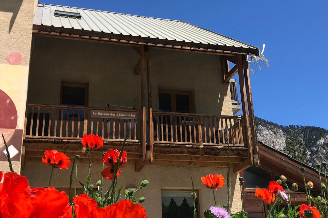 Le Balcon Des Charmottes Apartment
